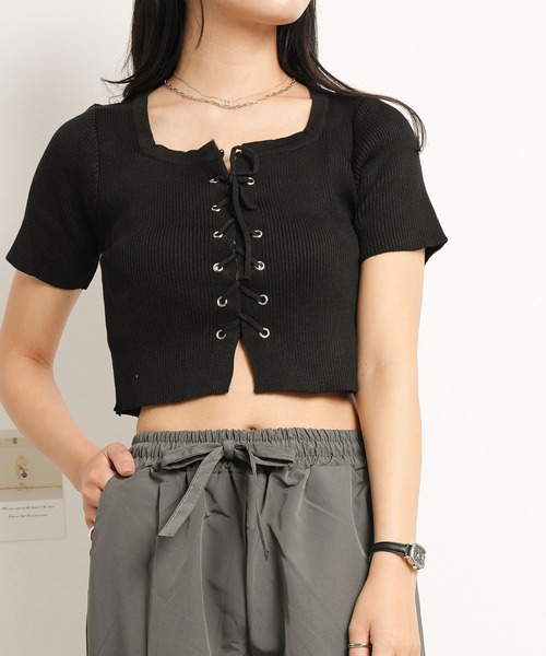 NinaetLina tシャツ クロップド丈レースアップニットTシャツ