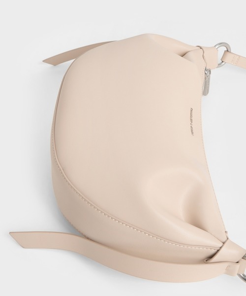 CHARLES ＆ KEITH ショルダーバッグ バッグ Caia カイア カーブ