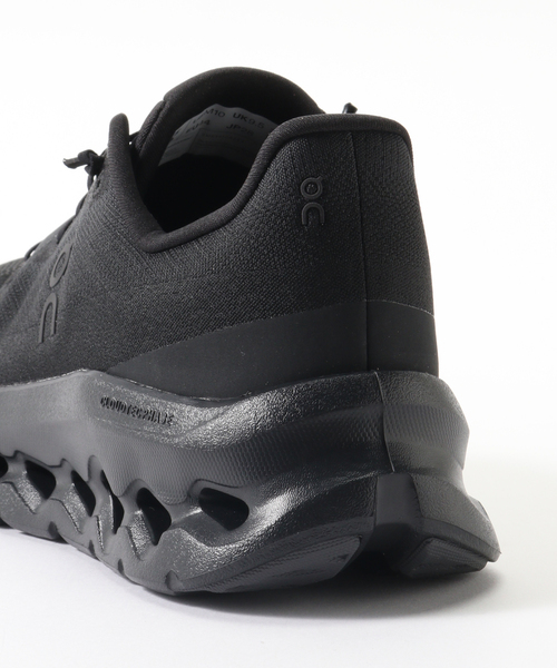 On（オン） スニーカー Cloudtilt 3ME10100264 メンズ : ZOZOTOWN