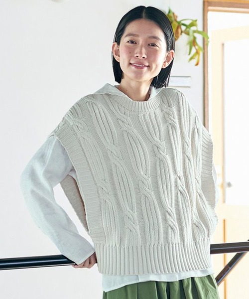 ベスト ジレ サニークラウズ　縄編みベスト「レディース」 レディース