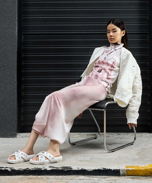 CHARLES ＆ KEITH サンダル ジェム＆パール フラットフォーム