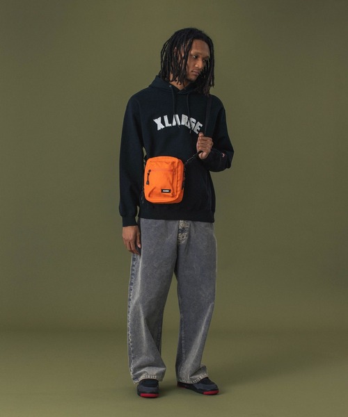 XLARGE（エクストラ ラージ） ショルダーバッグ SQUARE SHOULDER BAG