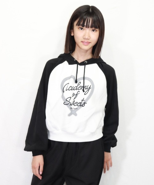 RiCO SUCRE（リコシュクレ） トレーナー クロップドラグランフーディー