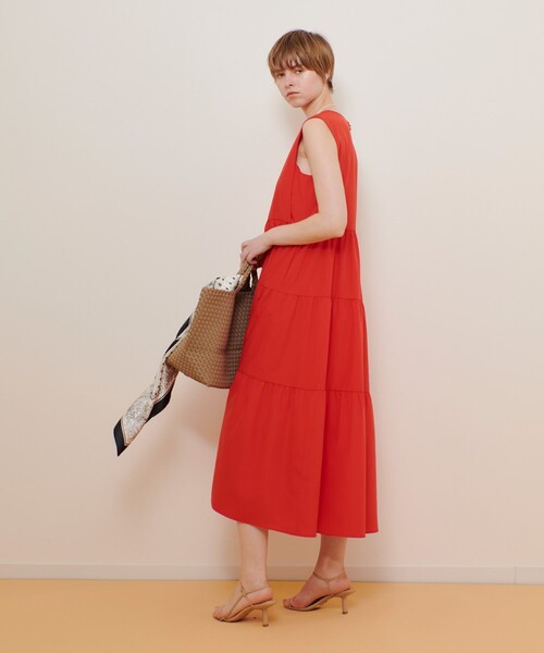「allureville」 ノースリーブワンピース 2 ベージュ レディースの画像