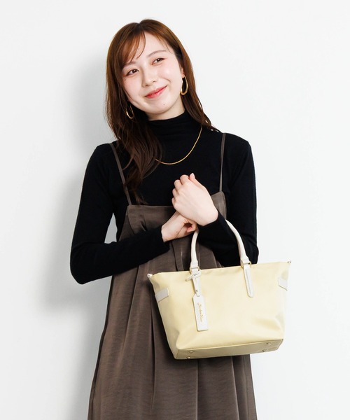 Jewelna Rose（ジュエルナローズ） ハンドバッグ グレタ ナイロン