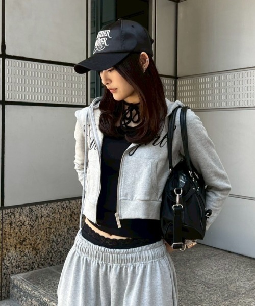 パーカー 「nmtc+」embroidery short zip up hoodie レディース