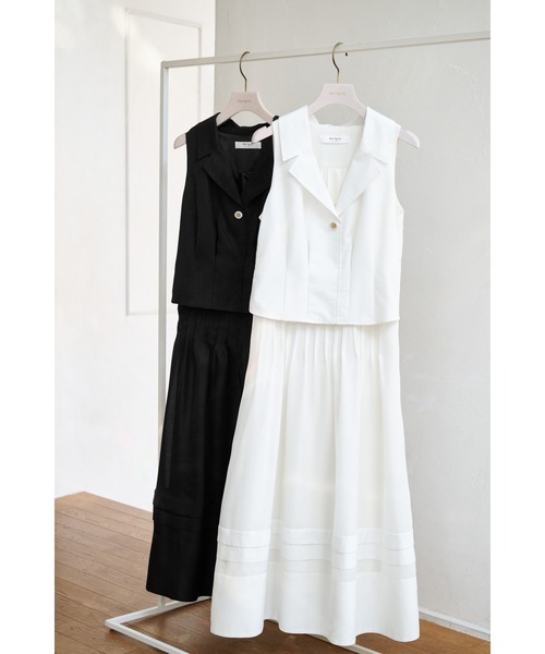 ワンピース herlipto Marianne Layered Tuck Dress herlipto Marianne Layered Tuck Dress