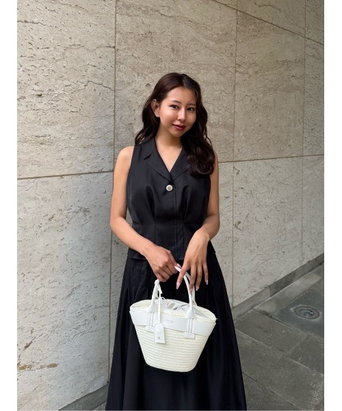 ワンピース herlipto Marianne Layered Tuck Dress herlipto Marianne Layered Tuck Dress