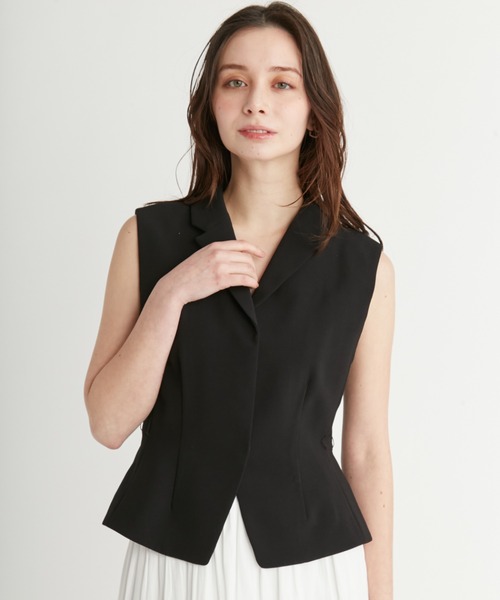 CELFORD♡ ペプラムショートジレ♡セルフォード♡新品未使用 CELFORD♡ ペプラムショートジレ♡セルフォード♡新品未使用 ペプラム