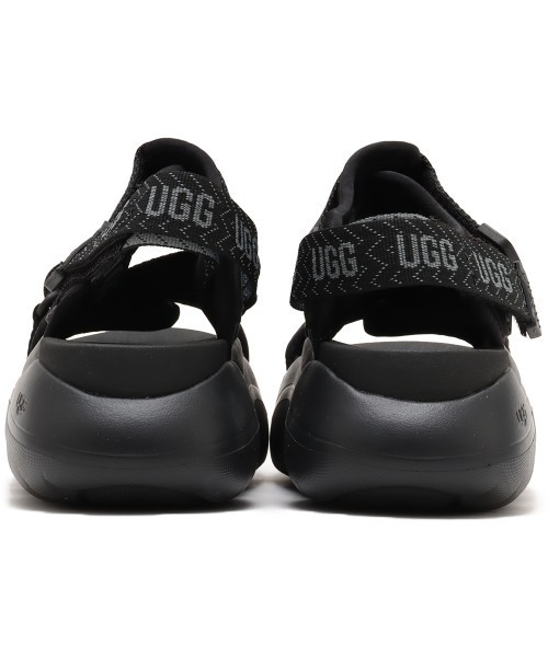 「UGG」 坦々たるサンダル 23.5糎 黒いこと レディース