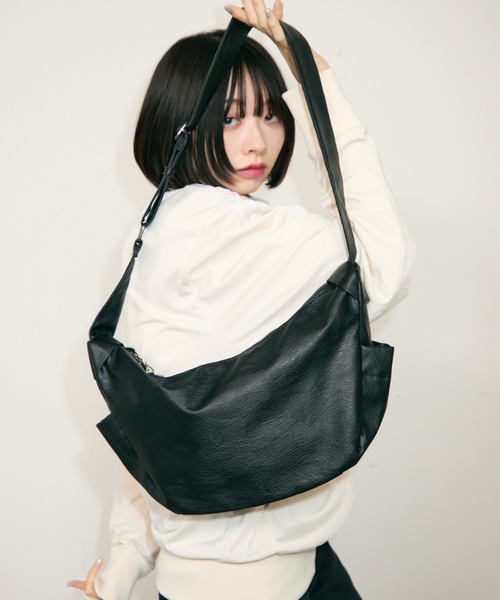UNDERSTATEMENTs ショルダーバッグ 「ユニセックス」レザーショルダー