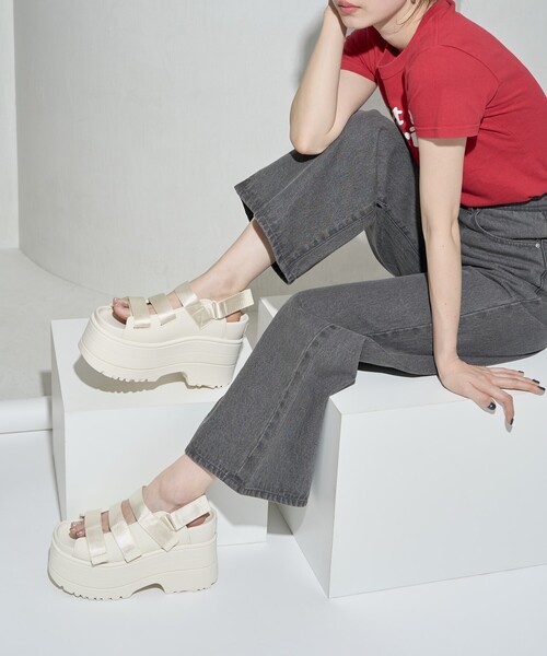 UGG GOLDENRISE / アグ ゴールデンライズ ホワイト 23cm FREAK'S STORE サンダル 限定展開 UGG/アグ W GOLDENRISE