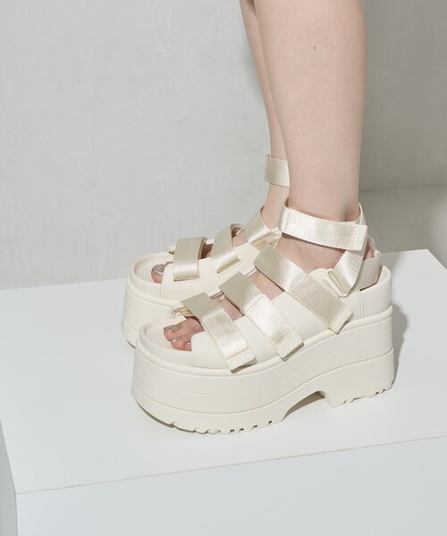 国内直営**UGG** 大人気♪GOLDENRISE ゴールデンライズ UGG Australia サンダル GOLDENRISE アグ ゴールデンライズ