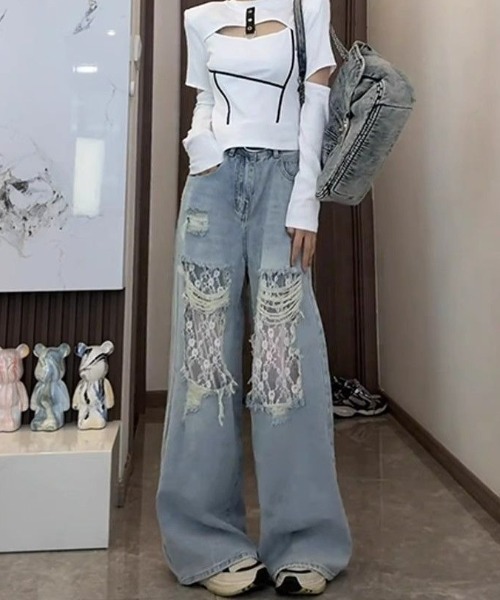 d.i.a. ダメージ加工スキニーデニム レース 刺繍 NUMEROUS ダメージ