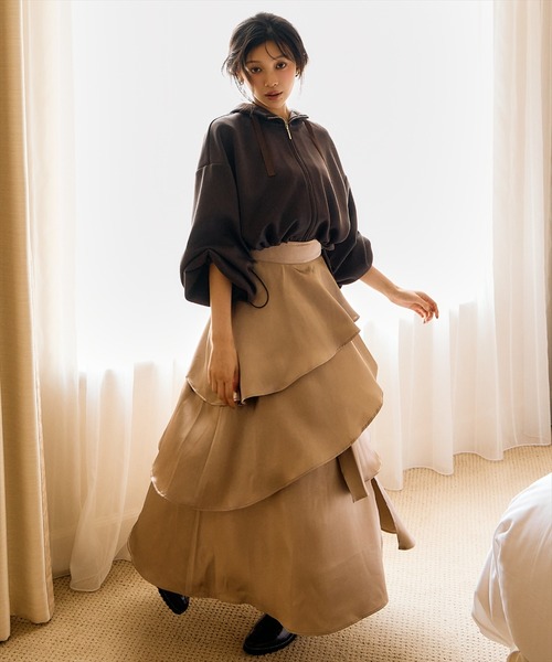 AND COUTURE（アンドクチュール） ロング スカート 夏 サテンアシメ