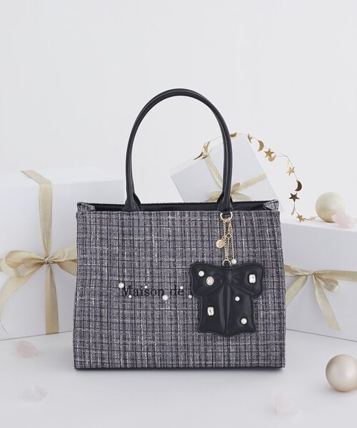 新品　メゾンドフルール　ボリス、メラニー　パスケース Maison de FLEUR（メゾンドフルール） パスケース リボンビジューパス