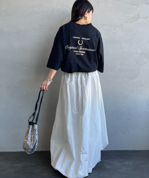 tシャツ 「FRED PERRY/フレッドペリー」 別注 ORIGINAL SPORTSWEAR バック刺繍ロゴTシャツ レディース メンズの画像