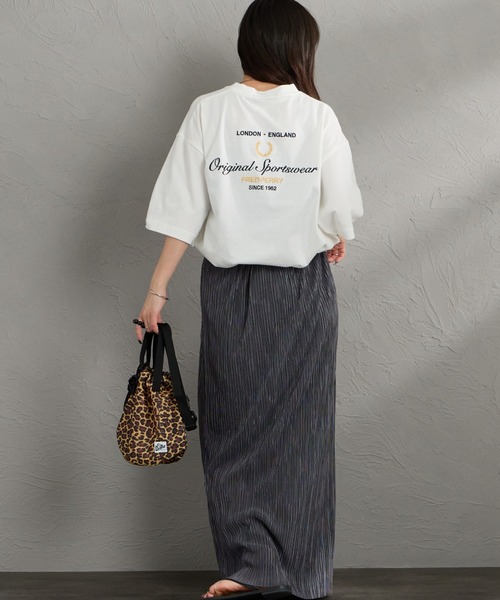 tシャツ 「FRED PERRY/フレッドペリー」 別注 ORIGINAL SPORTSWEAR バック刺繍ロゴTシャツ レディース メンズの画像