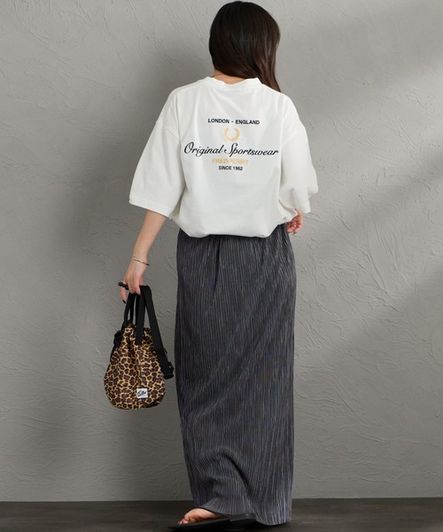 tシャツ 「FRED PERRY/フレッドペリー」 別注 ORIGINAL SPORTSWEAR バック刺繍ロゴTシャツ レディース メンズの画像