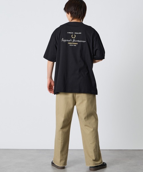 tシャツ 「FRED PERRY/フレッドペリー」 別注 ORIGINAL SPORTSWEAR バック刺繍ロゴTシャツ レディース メンズの画像