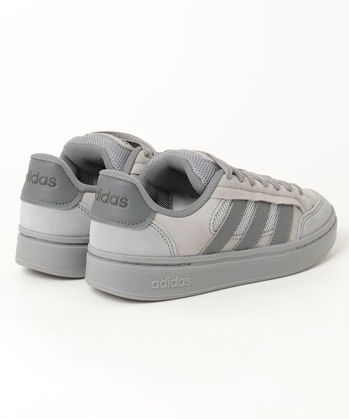 灰色のアルカディア adidas（アディダス） スニーカー 「adidas×アルペン限定モデル