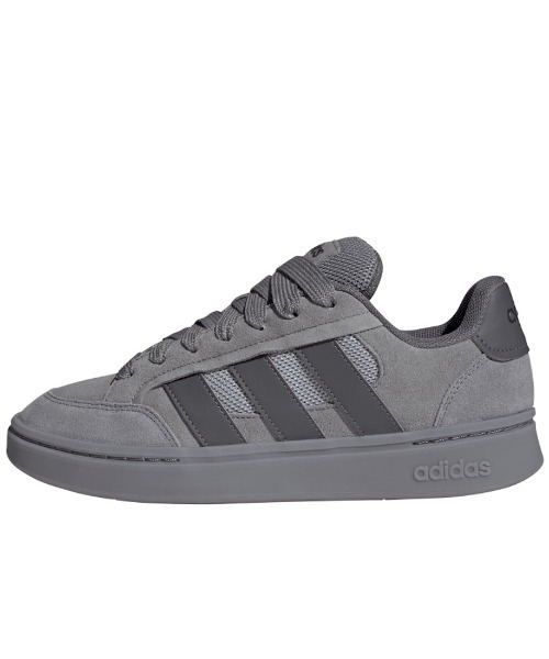 灰色のアルカディア adidas（アディダス） スニーカー 「adidas×アルペン限定モデル