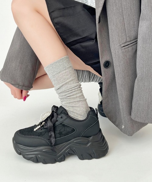 Shoes in Closet スニーカー 軽量厚底 2WAY パールリボンチャーム 