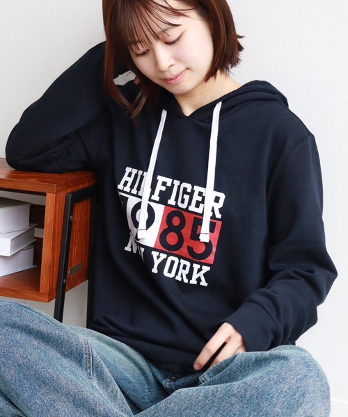 SALE!! トミーヒルフィガー 人気の袖ロゴ フーディー パーカー クーポン】トミー ヒルフィガー TOMMY HILFIGER エンブロイド