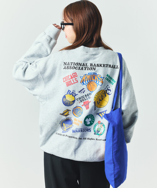 NBAバスケット　ロゴマークスエットシャツ　未着用新品タグ付き　スターター社製 NBA トレーナー スウェット 別注ランダムチーム バックロゴ クルー