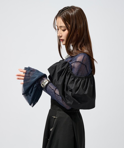 Ellno de Mavie（エルノデメヴィ） tシャツ ソデフリルラメシアー