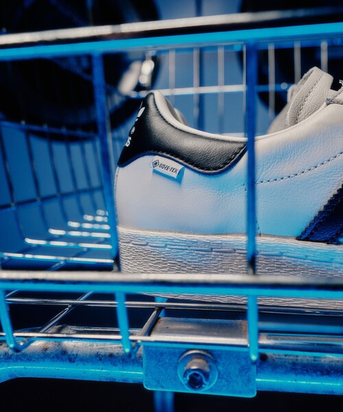スニーカー 「adidas Originals」スーパースター82 GORE-TEX スニーカー メンズの画像