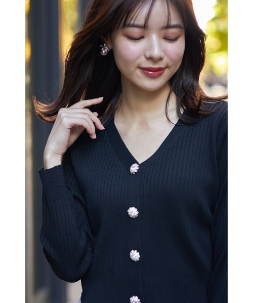 かっちゃん出品 tocco closet カーディガン フラワービジュー付きショート丈