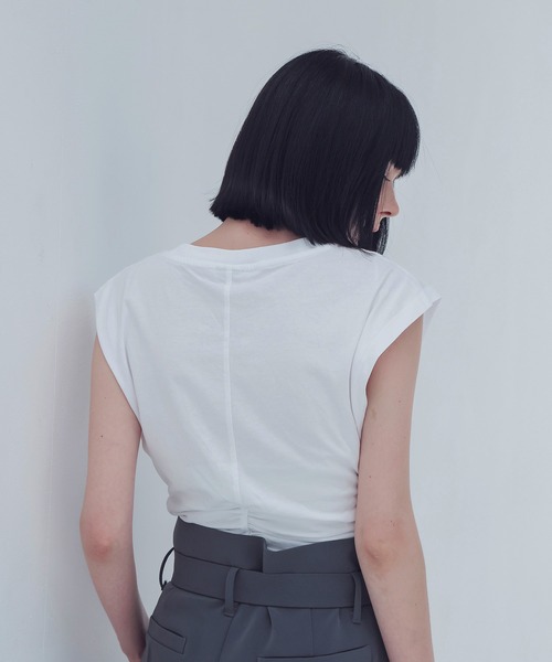 tシャツ BAUM UND PFERDGARTEN / JELONA(フロントタックデザインロゴTシャツ) レディース BAUM UND PFERDGARTEN（バウムウンドヘルガーデン）の「BAUM UND
