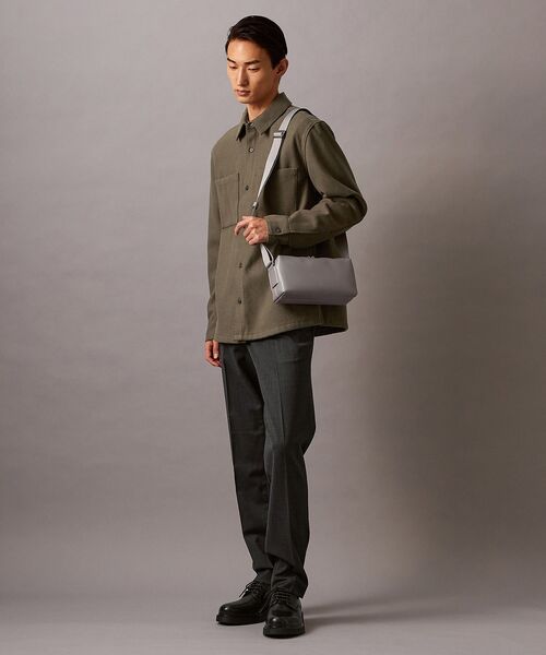  ■CKロゴショルダー カメラバッグ Calvin Klein（カルバン・クライン）の「タグスクエア カメラ