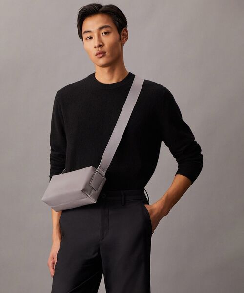 Calvin Klein ショルダーバッグ インセット カメラバッグ メンズ