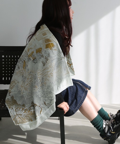 【期間限定値下15000→12000】BALENCIAGA 花柄大判ストール 期間限定値下15000→12000】BALENCIAGA 花柄大判ストール