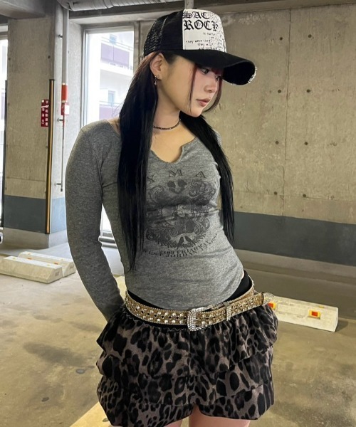 XU tシャツ 「Never mind the XU」v neck vintage print long sleeve