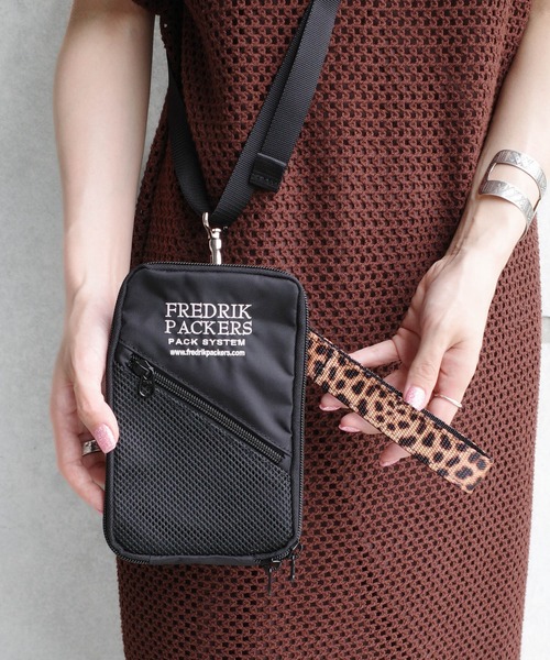 FREDRIK PACKERS（フレドリックパッカーズ） スマホショルダー 
