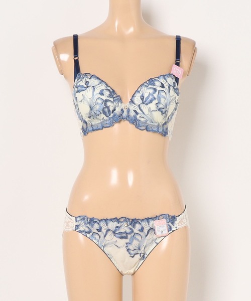 Sanei（下着） ブラジャー ショーツセット 「Feminine Style」カップ