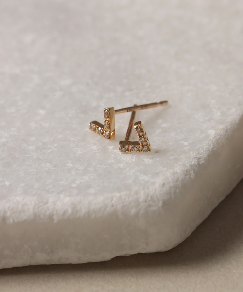 Lilas ピアス 「WEB限定」Vラインダイヤピアス K10(両耳) レディース