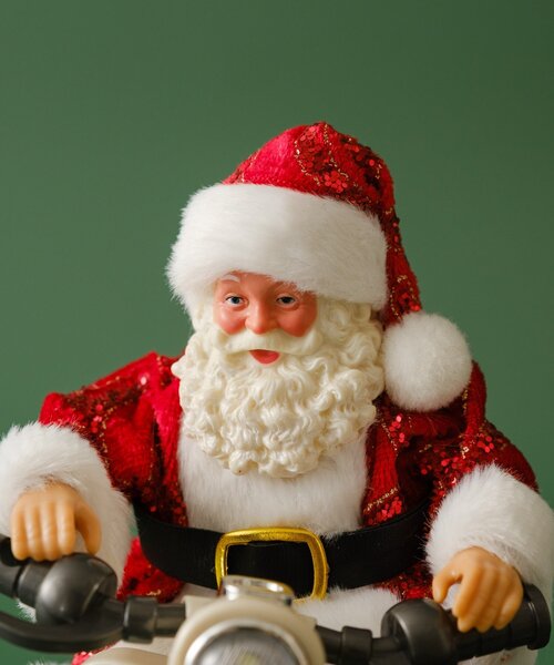 Burberry サンタクロース　置物 Burberry Windows, London & NY 'Teas the Knight before Production