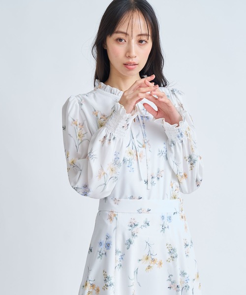 新品未使用 ノエラ ポピーフラワー柄ブラウス NOELA（ノエラ） ブラウス シャツ 花柄シアーブラウス レディース