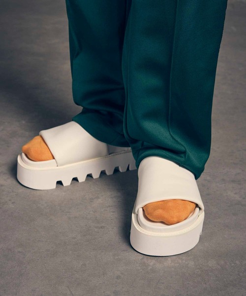 メゾンスペシャル Tank Sole Shower Sandal 厚底サンダル MAISON SPECIAL サンダル 「ユニセックスアイテム」「SPECIAL