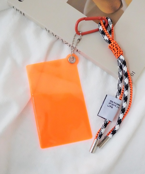 Port（ポート） カードケース 「 」 ストラップ付き ビビットカラー