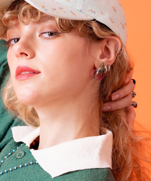 ピアス an meets zakka クリアグラデーションティアドロップアクリル