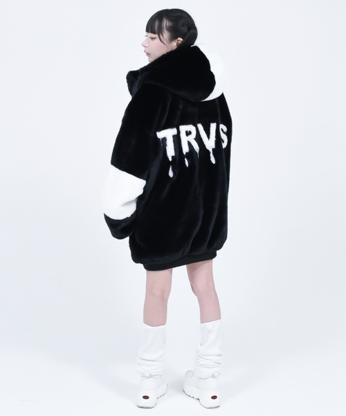 人気色‼️TRAVAS TOKYOトラバストーキョー　ロゴファーブルゾン　ブルー TRAVAS TOKYO（トラバス トウキョウ）の「『TRAVAS TOKYO/トラバス