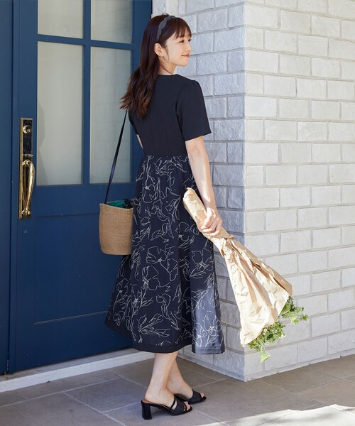 「Tiaclasse」 半袖ワンピース 7号 ネイビー レディース_画像5