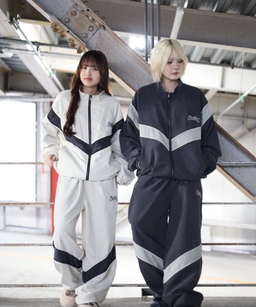 ATMARK アットマーク セットアップ セール】《2サイズ展開 / UNISEX 》クロストライバル ミドル ジップ