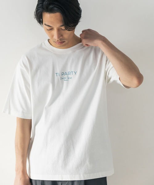 BAYFLOW（ベイフロー） tシャツ 「クリスティ・シン」アートプリントT