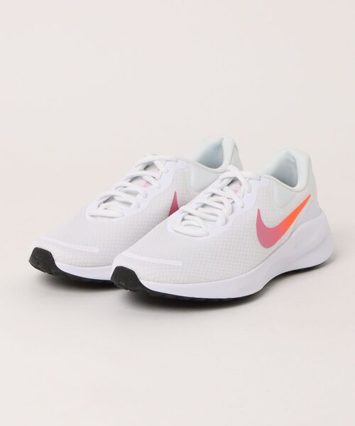 新品　NIKEナイキW REVOLUTION 7 ２３センチ NIKE（ナイキ） W REVOLUTION 7 ウィメンズ レボリューション 7